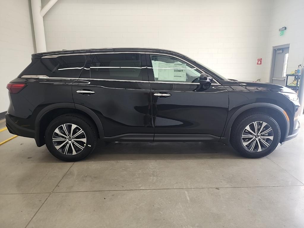 new 2025 INFINITI QX60 car, priced at $50,338