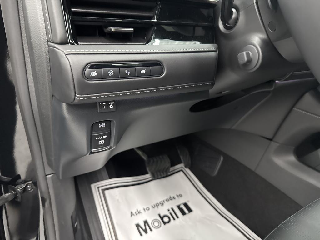 new 2026 INFINITI QX80 car, priced at $103,715