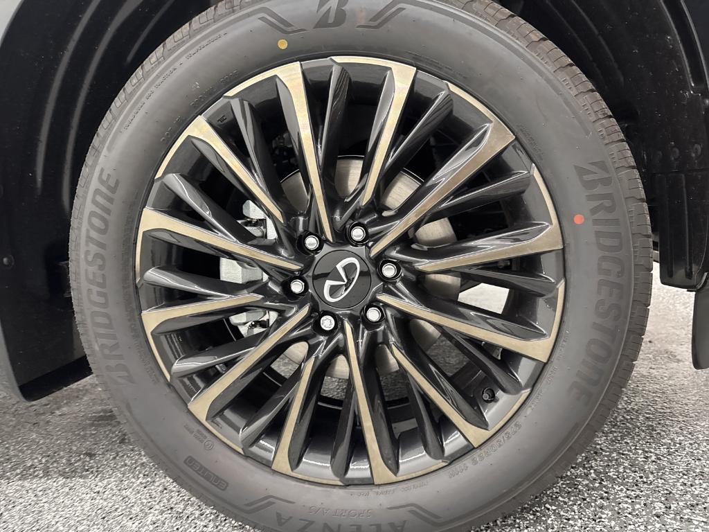 new 2026 INFINITI QX80 car, priced at $103,715