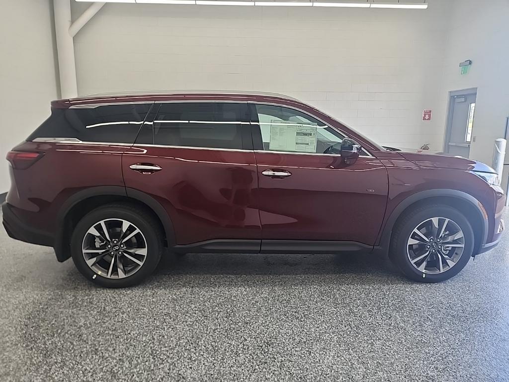 new 2025 INFINITI QX60 car, priced at $56,382
