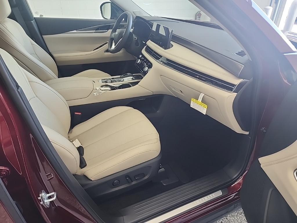 new 2025 INFINITI QX60 car, priced at $56,382