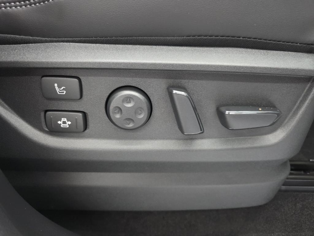 new 2026 INFINITI QX80 car, priced at $92,199