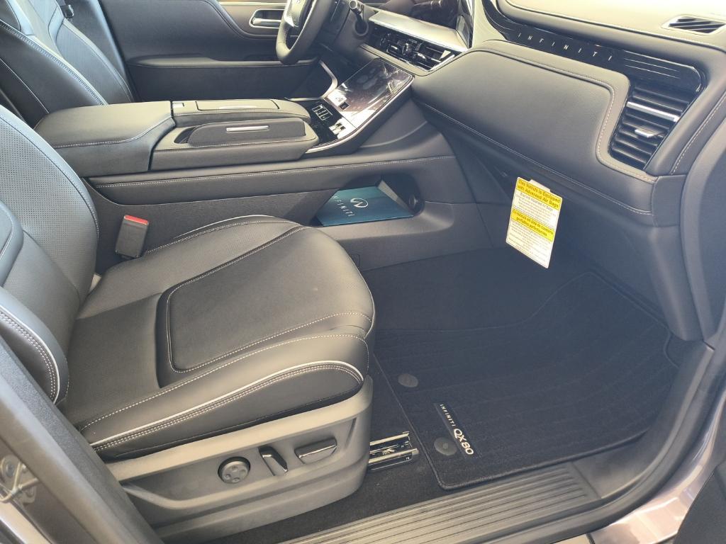 new 2025 INFINITI QX80 car, priced at $88,895