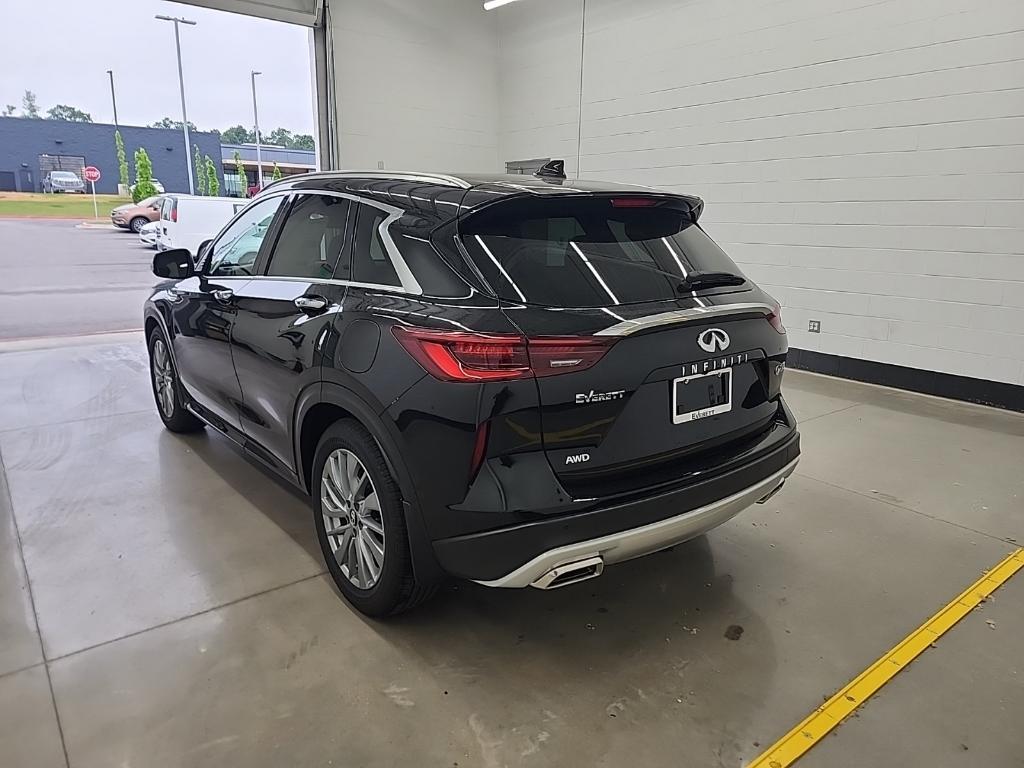 new 2025 INFINITI QX50 car, priced at $47,318