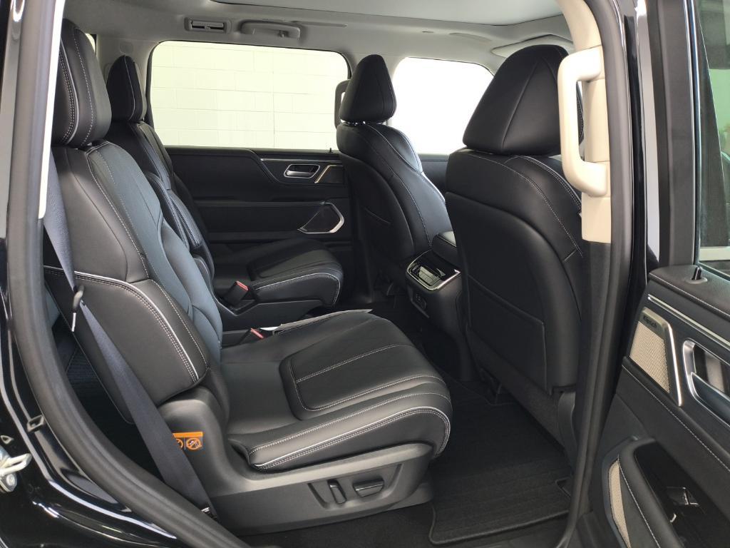 new 2025 INFINITI QX80 car, priced at $95,640