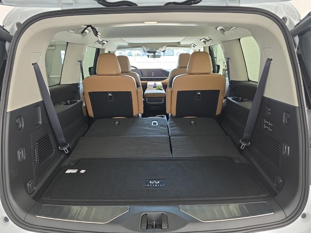 new 2026 INFINITI QX80 car, priced at $86,480