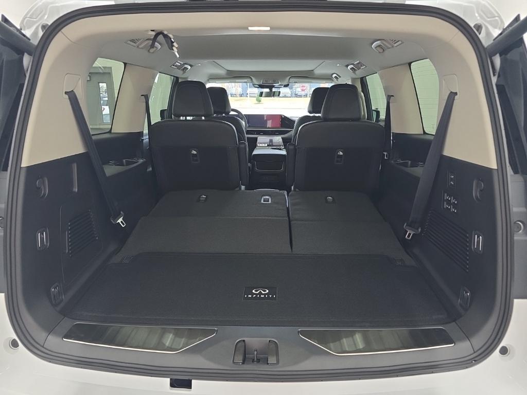 new 2026 INFINITI QX80 car, priced at $86,575