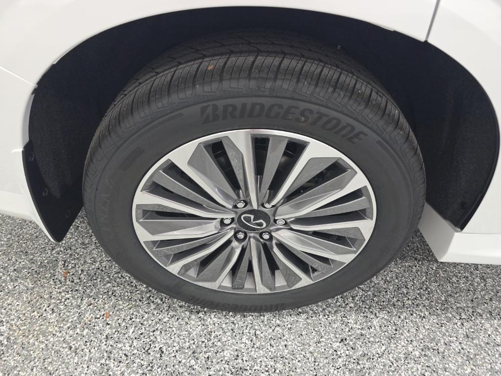 new 2026 INFINITI QX80 car, priced at $86,575