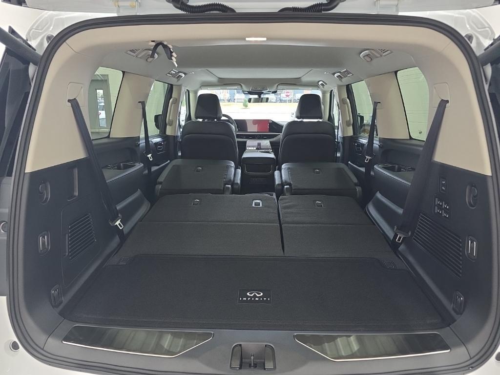 new 2026 INFINITI QX80 car, priced at $86,575