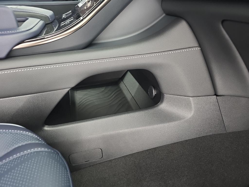 new 2026 INFINITI QX80 car, priced at $92,484