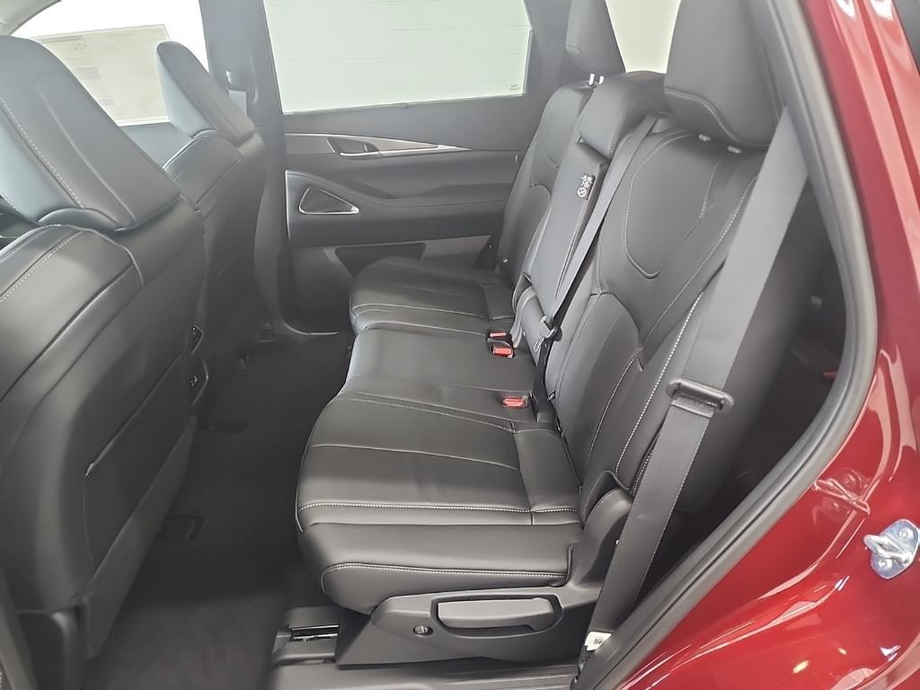 new 2025 INFINITI QX60 car, priced at $56,370