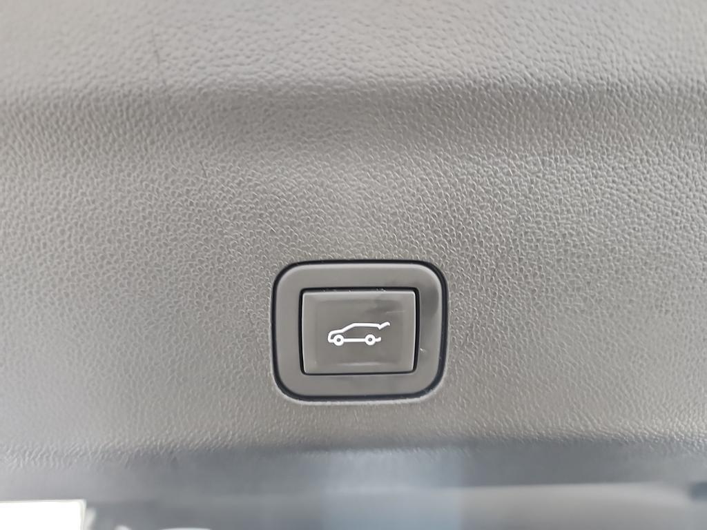 used 2024 GMC Yukon car, priced at $77,550