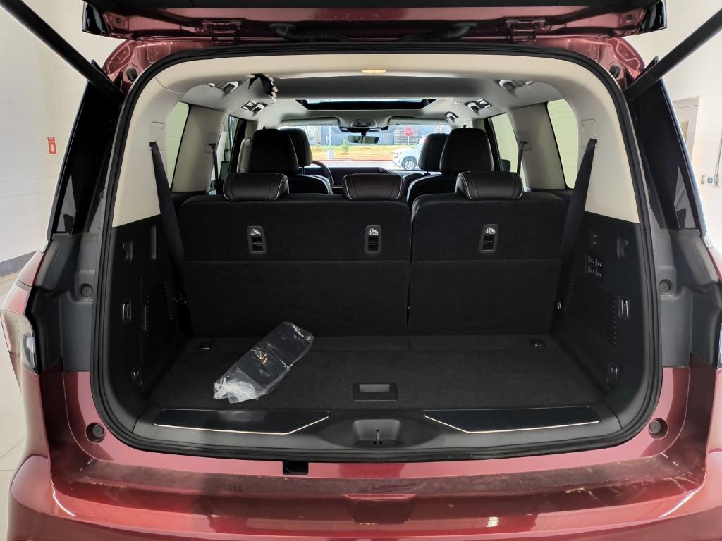 new 2025 INFINITI QX80 car, priced at $85,795