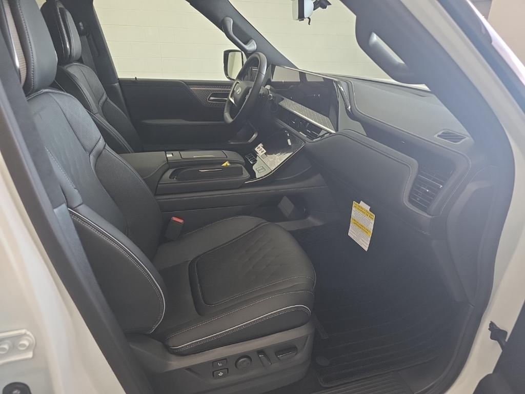 new 2026 INFINITI QX80 car, priced at $105,075