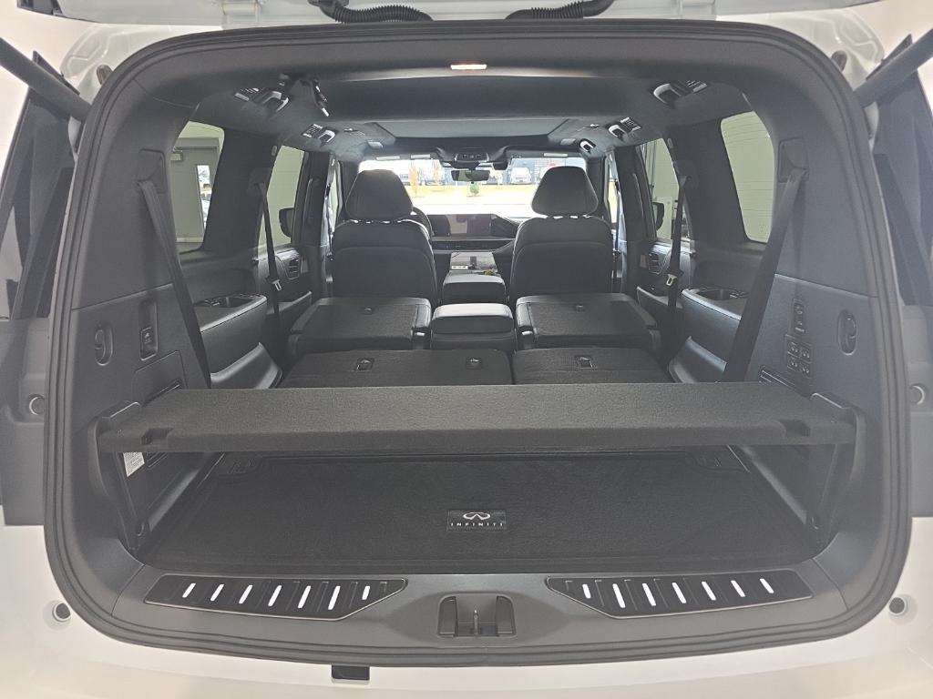 new 2026 INFINITI QX80 car, priced at $105,075