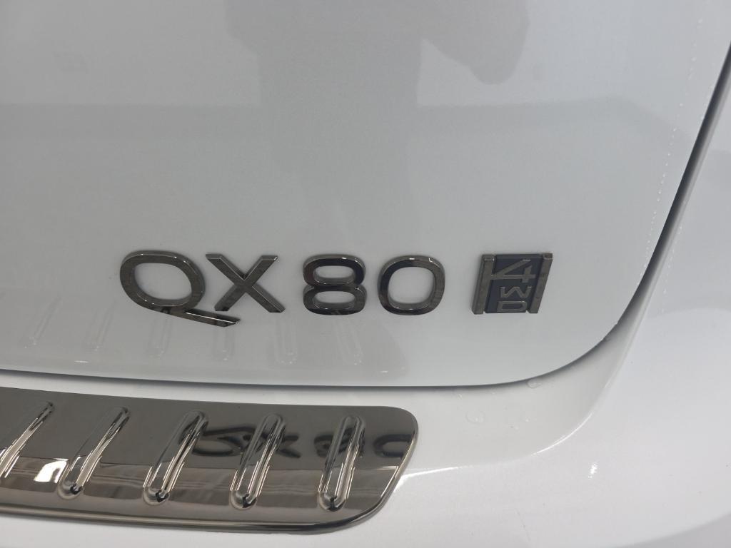 new 2026 INFINITI QX80 car, priced at $105,075
