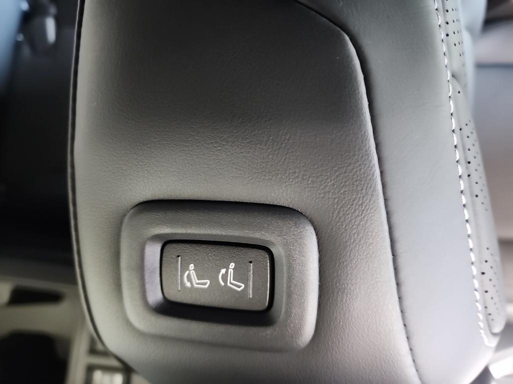 new 2026 INFINITI QX80 car, priced at $102,712