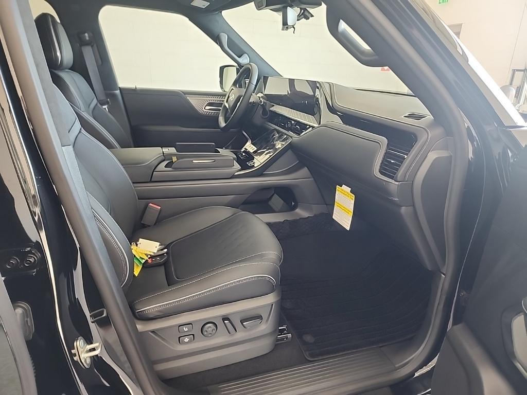 new 2026 INFINITI QX80 car, priced at $102,712