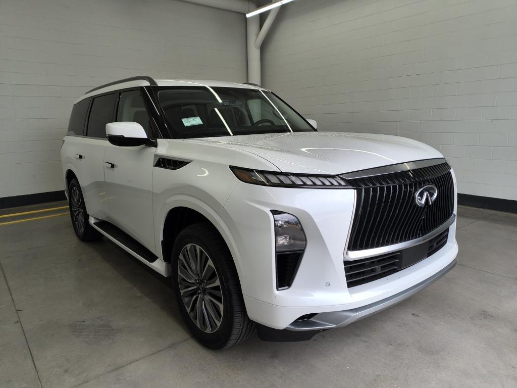 new 2025 INFINITI QX80 car, priced at $89,100