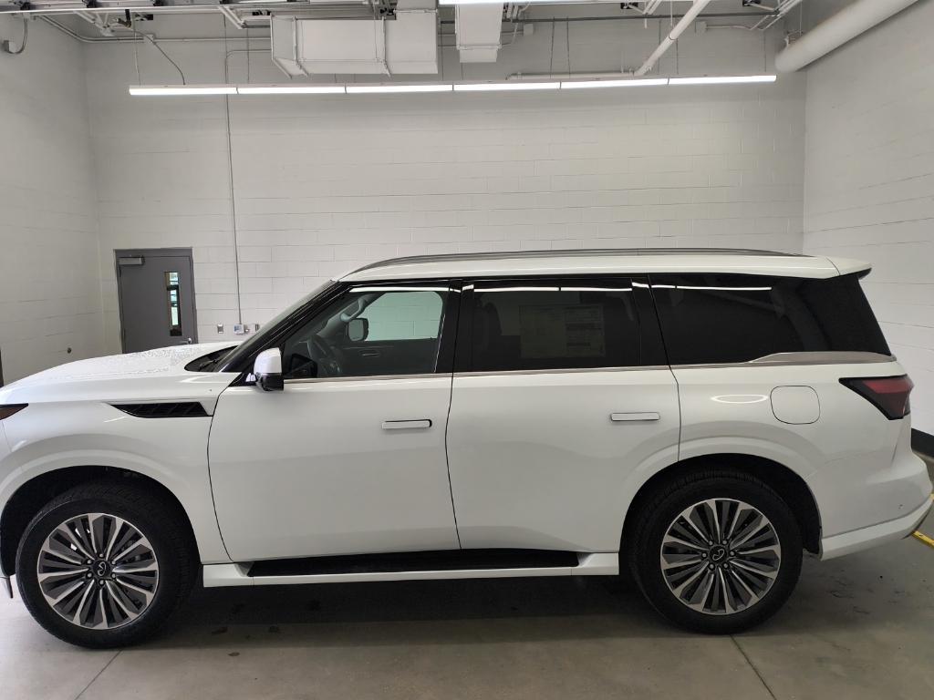 new 2025 INFINITI QX80 car, priced at $89,100