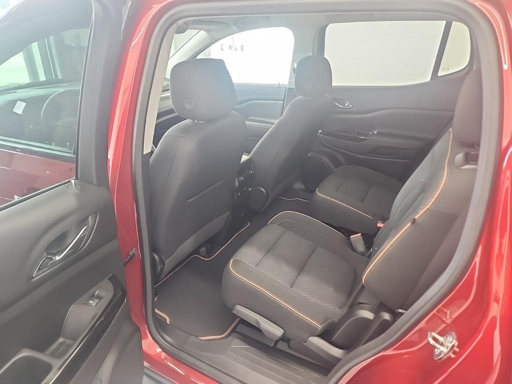 used 2022 GMC Acadia car, priced at $31,188