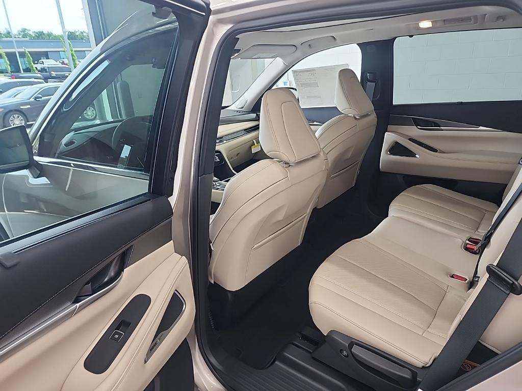 new 2025 INFINITI QX60 car, priced at $56,174
