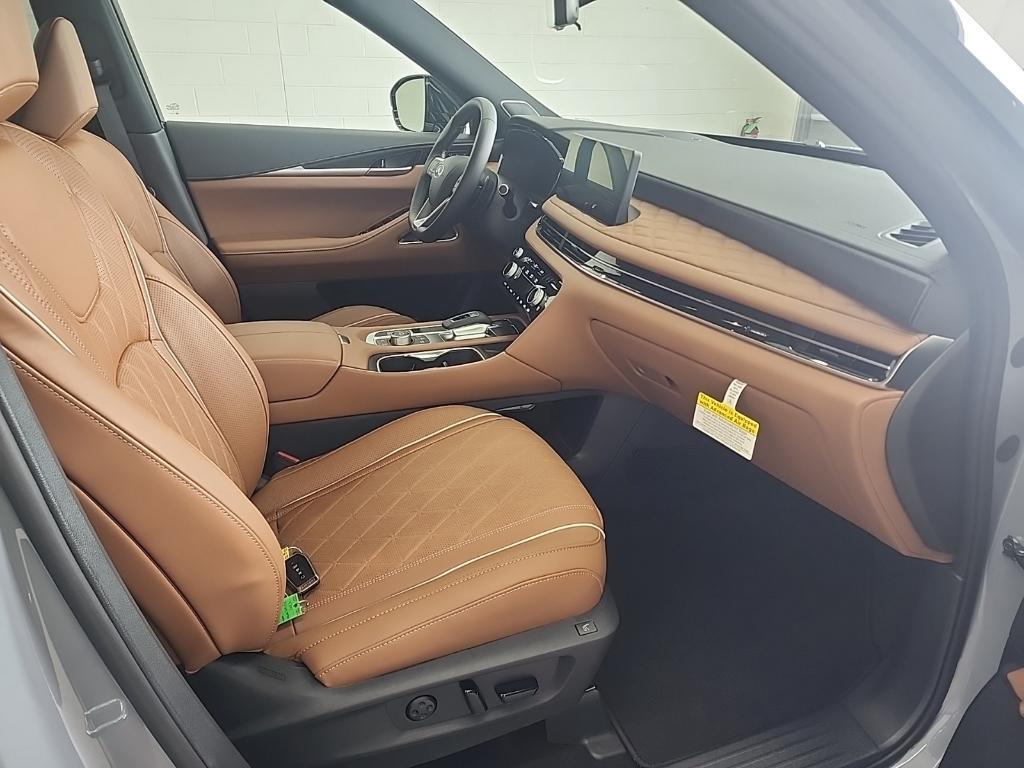 new 2025 INFINITI QX60 car, priced at $65,283