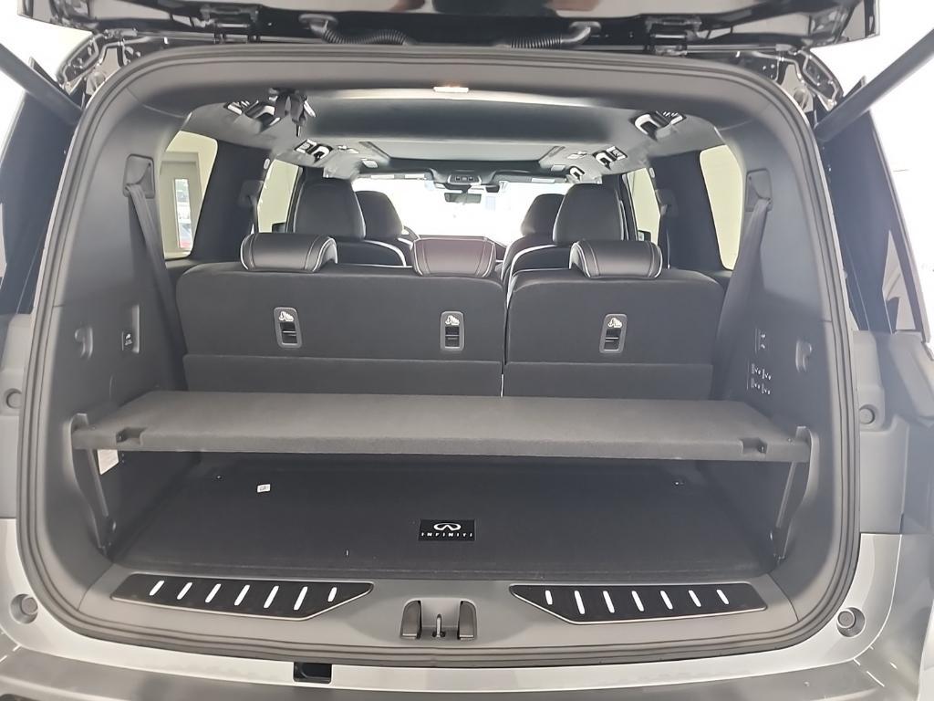 new 2026 INFINITI QX80 car, priced at $114,403