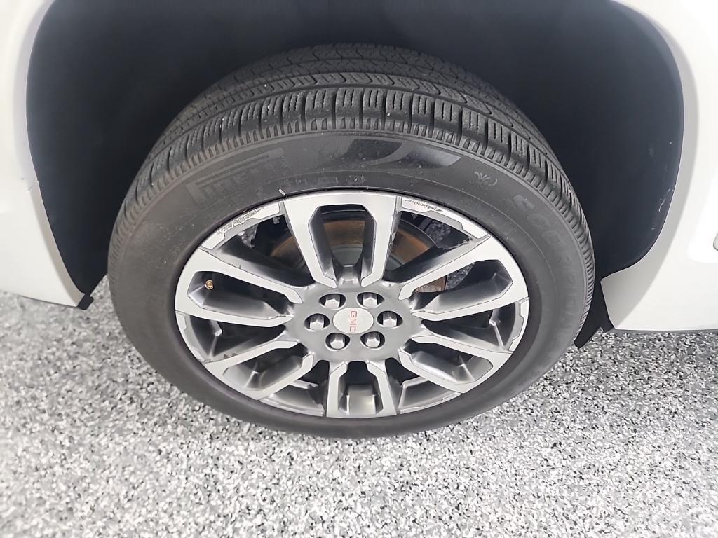 used 2020 GMC Acadia car, priced at $27,734