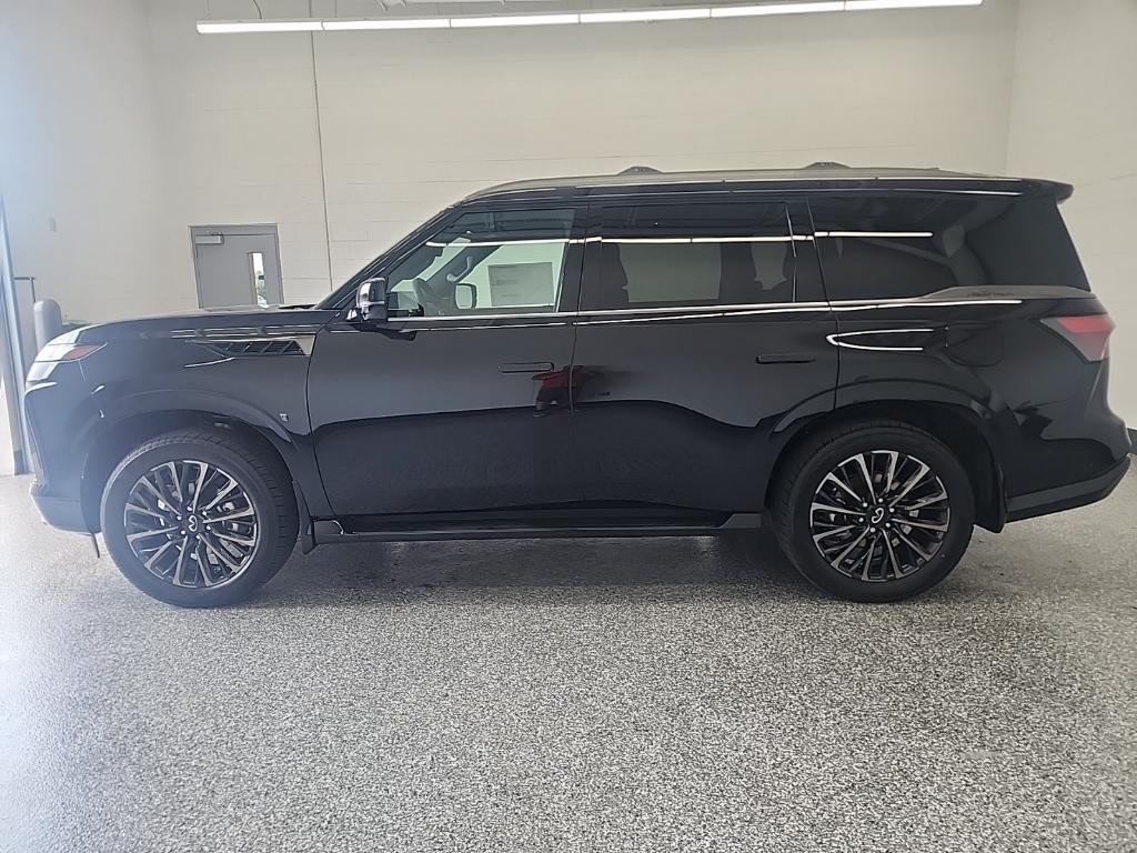 new 2026 INFINITI QX80 car, priced at $104,870