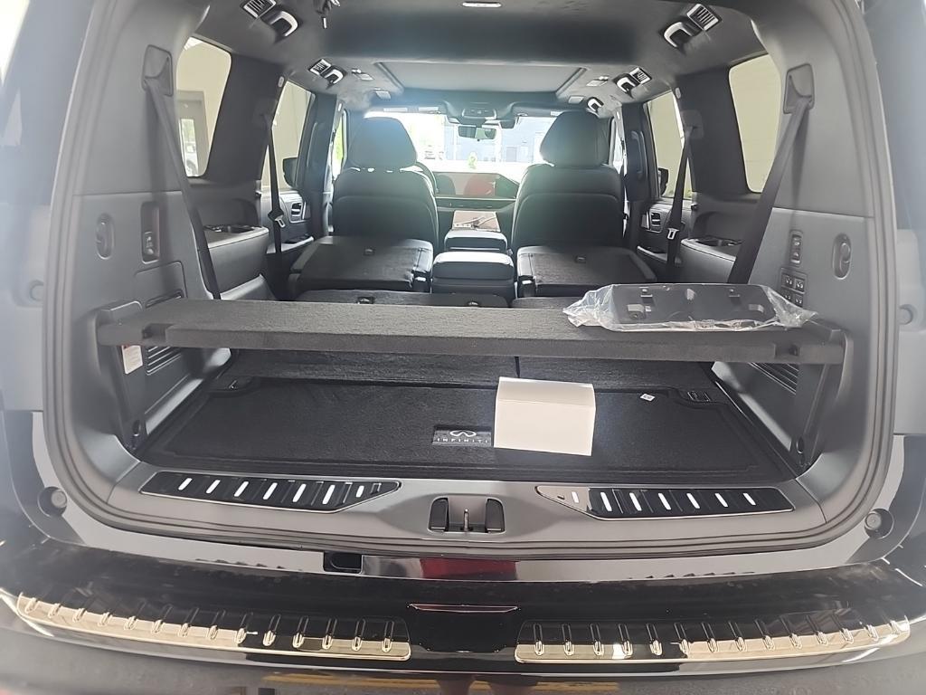 new 2026 INFINITI QX80 car, priced at $104,870