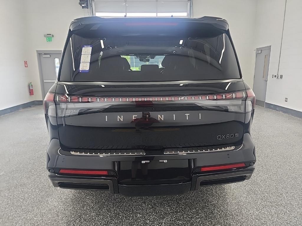 new 2026 INFINITI QX80 car, priced at $104,870