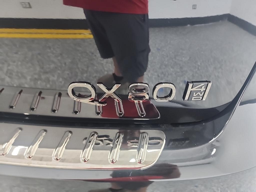 new 2026 INFINITI QX80 car, priced at $104,870