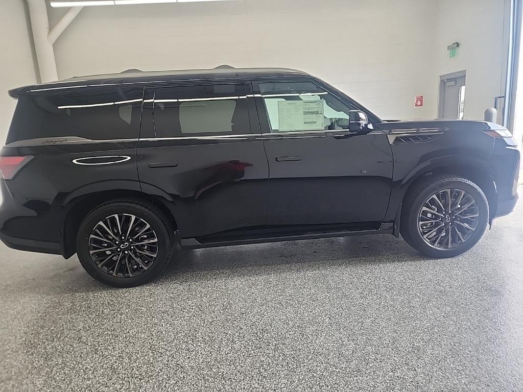 new 2026 INFINITI QX80 car, priced at $104,870