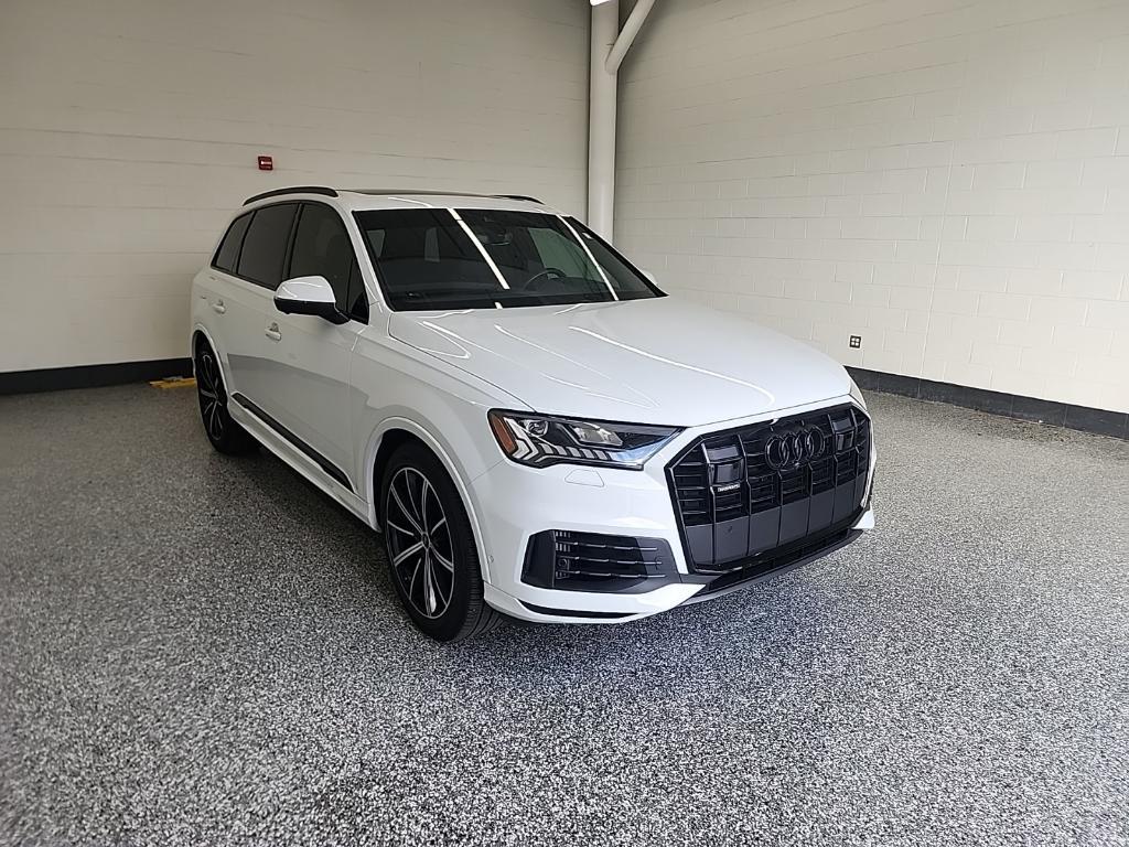 used 2024 Audi Q7 car, priced at $57,984