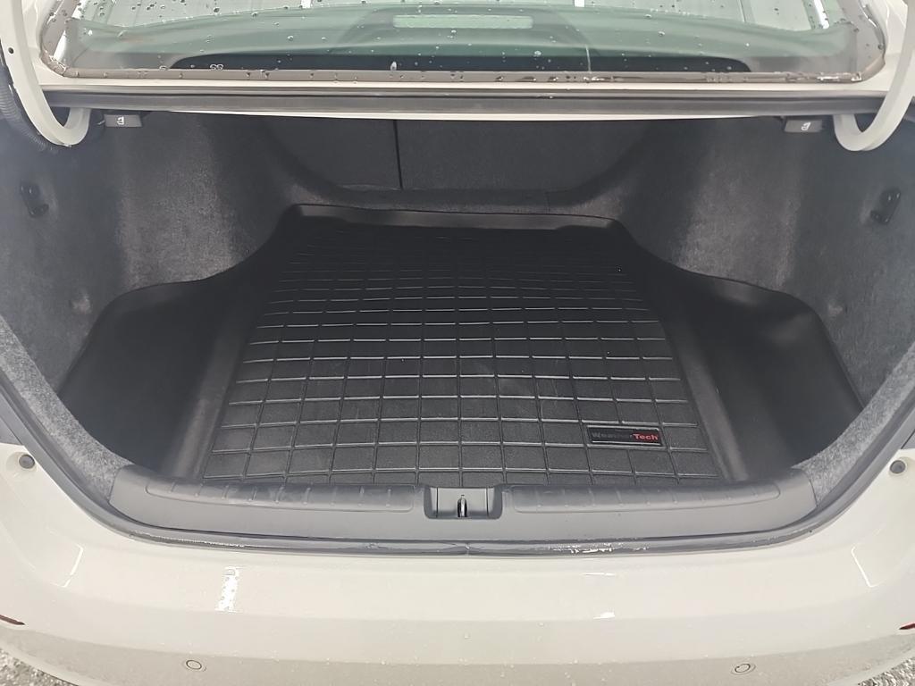 used 2022 Honda Accord Hybrid car, priced at $27,500