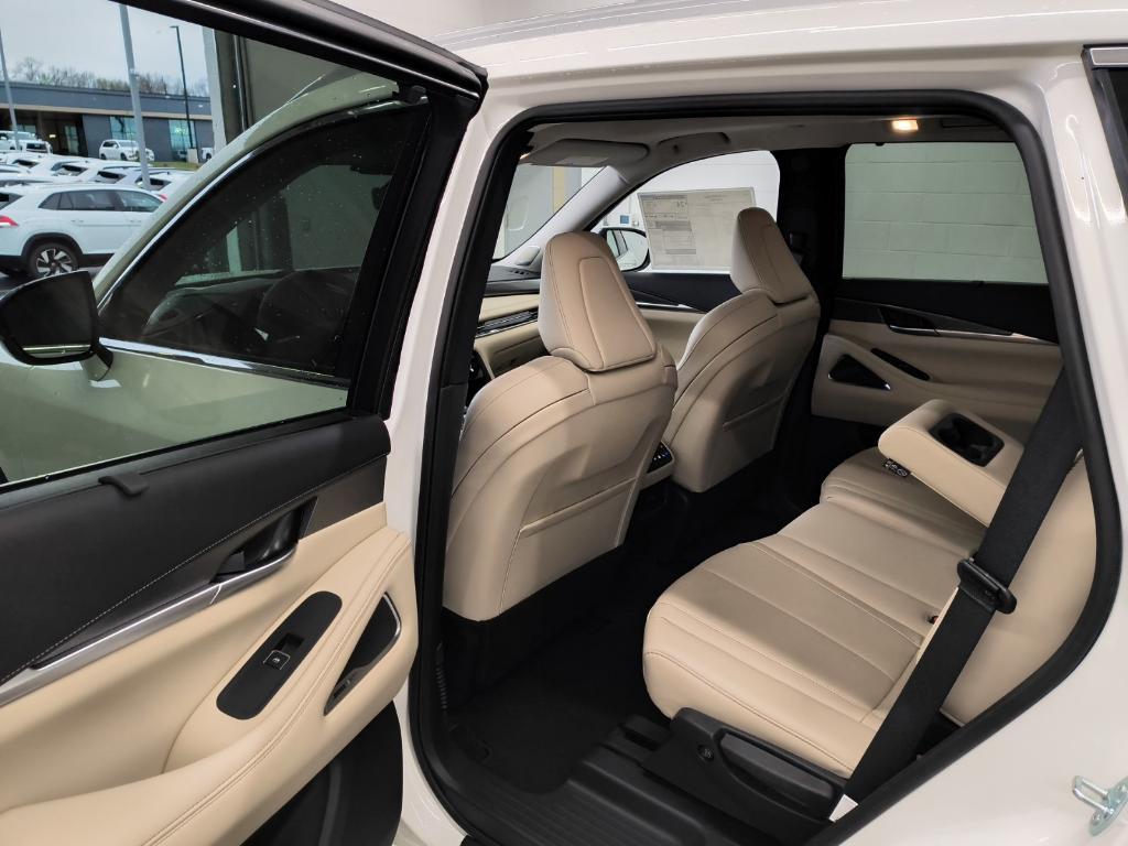 new 2025 INFINITI QX60 car, priced at $59,114