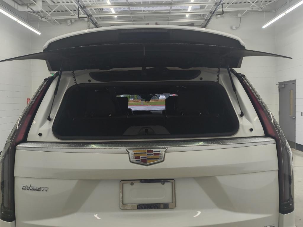 used 2021 Cadillac Escalade car, priced at $63,998