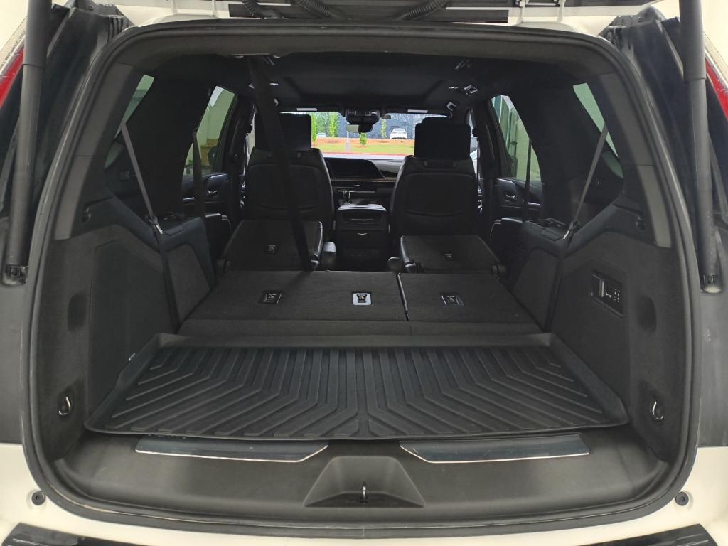 used 2021 Cadillac Escalade car, priced at $63,998