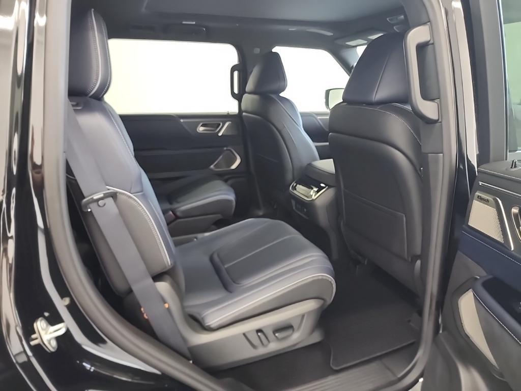 new 2026 INFINITI QX80 car, priced at $101,758