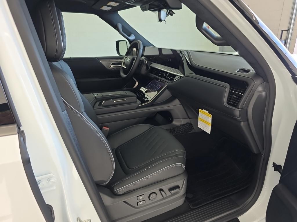 new 2026 INFINITI QX80 car, priced at $103,920