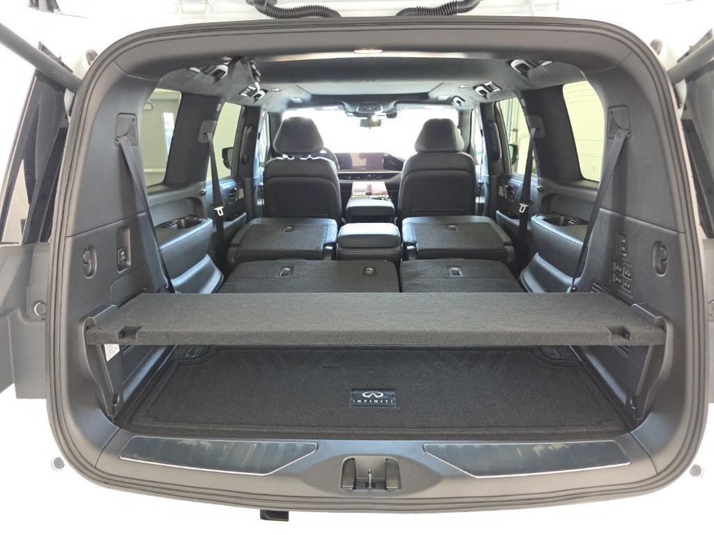 new 2026 INFINITI QX80 car, priced at $103,920