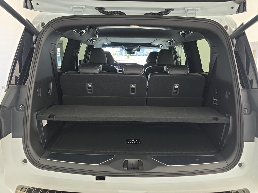 new 2026 INFINITI QX80 car, priced at $103,920