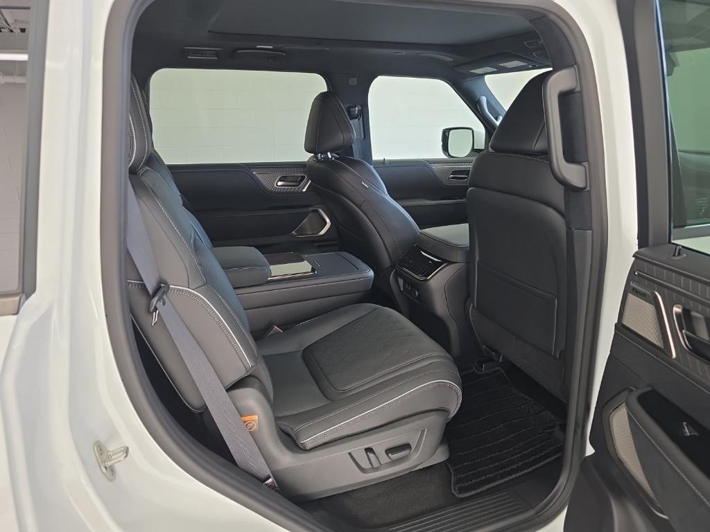 new 2026 INFINITI QX80 car, priced at $103,920