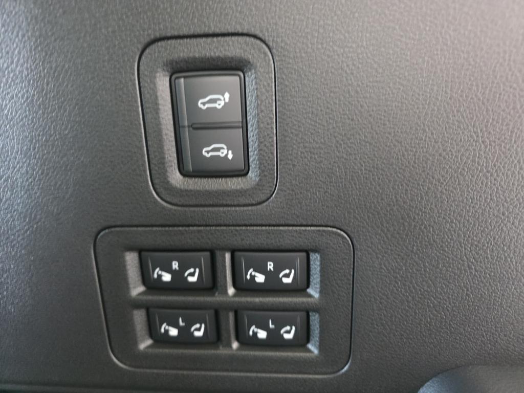 new 2026 INFINITI QX80 car, priced at $103,920