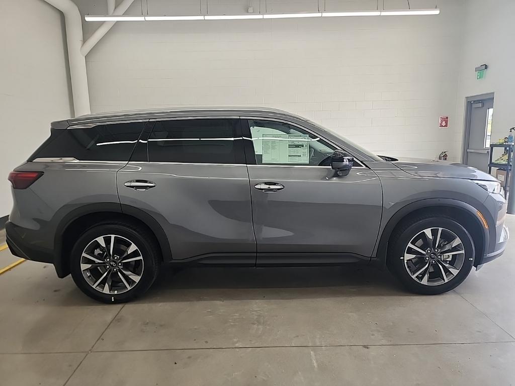 new 2025 INFINITI QX60 car, priced at $55,506