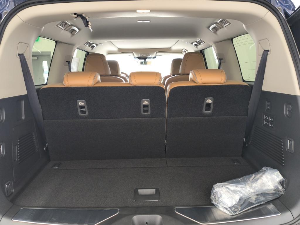new 2025 INFINITI QX80 car, priced at $88,895