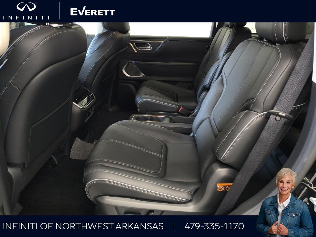 new 2025 INFINITI QX80 car, priced at $99,305