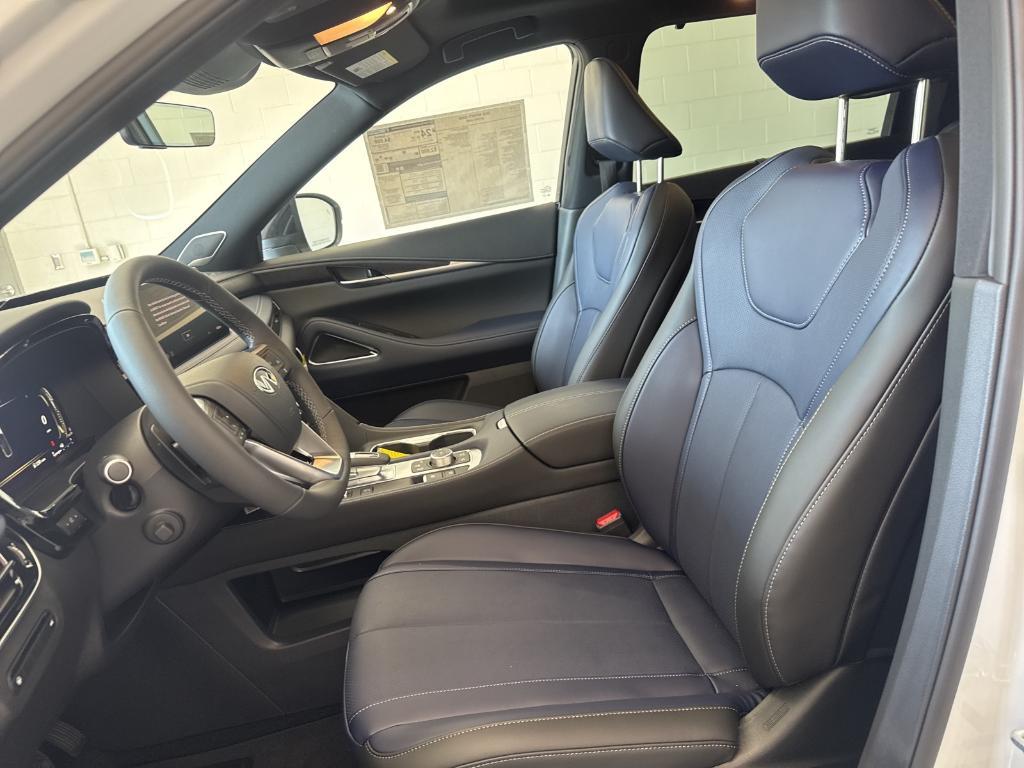 new 2026 INFINITI QX60 car, priced at $53,270