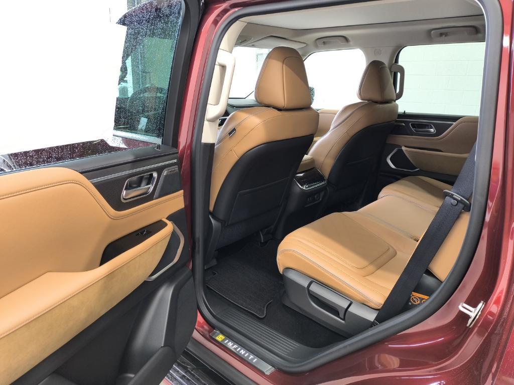 new 2025 INFINITI QX80 car, priced at $88,895